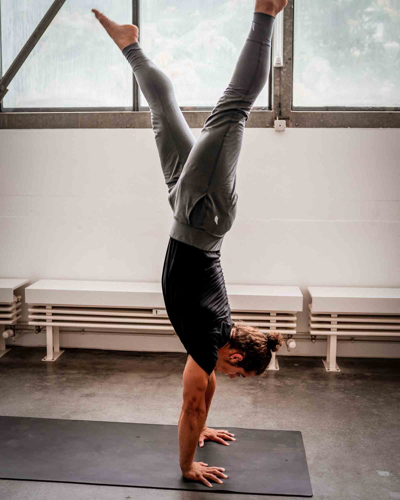 Yoga Pants PROMETHEUS | Dark Grey