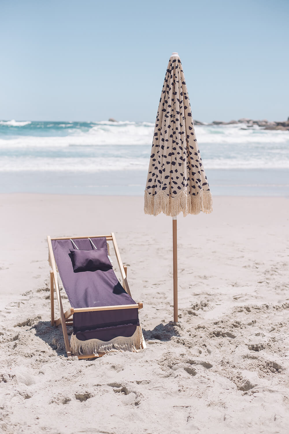 Black Salt Beach Chair - Plain Tiger Outdoor