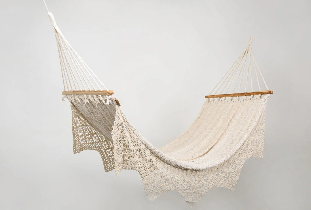 Boho Natural Cotton Hammock with Geometric Fringe (Wooden Bar) - Plain Tiger