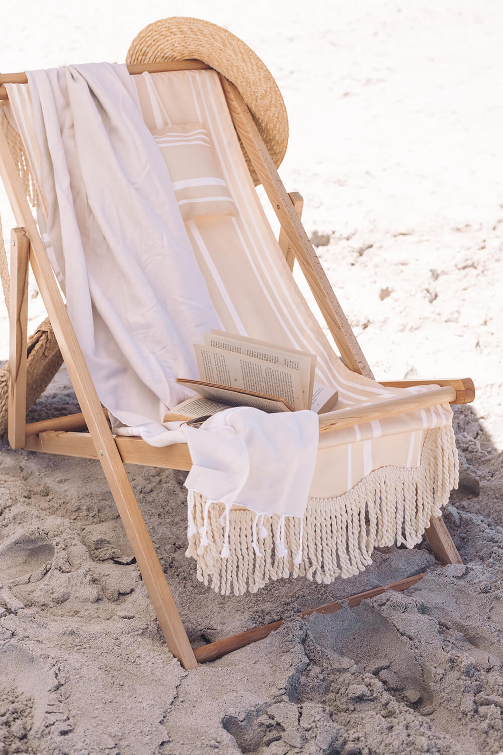 Champagne Beach Chair - Plain Tiger Outdoor