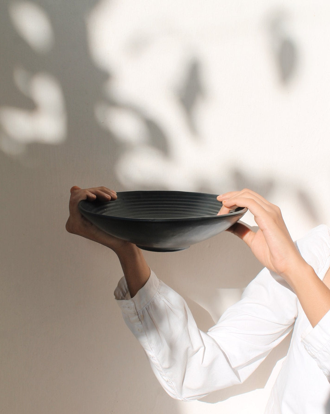 Kanso Ripple Serve Bowl - Plain Tiger Crockery