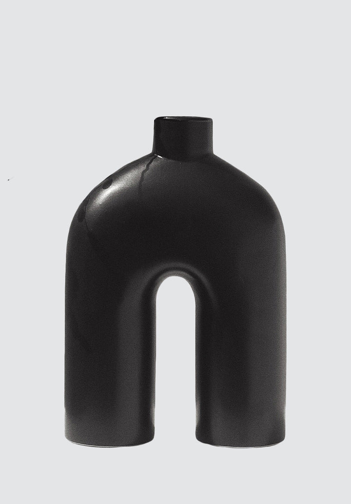 Ozo Vase - Plain Tiger Vases & Vessels