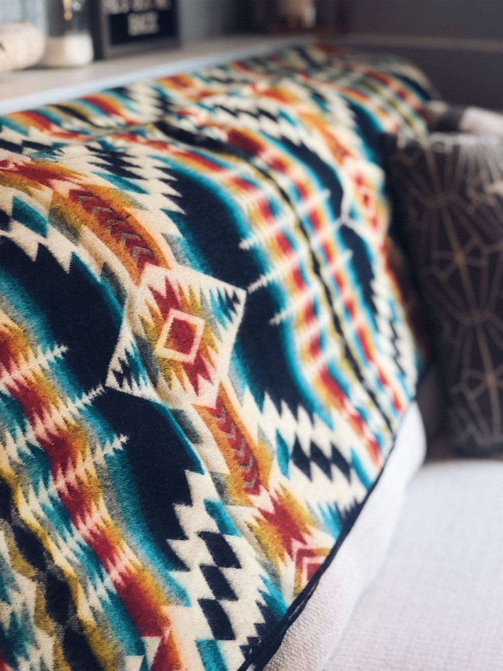 Secoya Blanket | Northern Lights - Plain Tiger Blankets & Throws