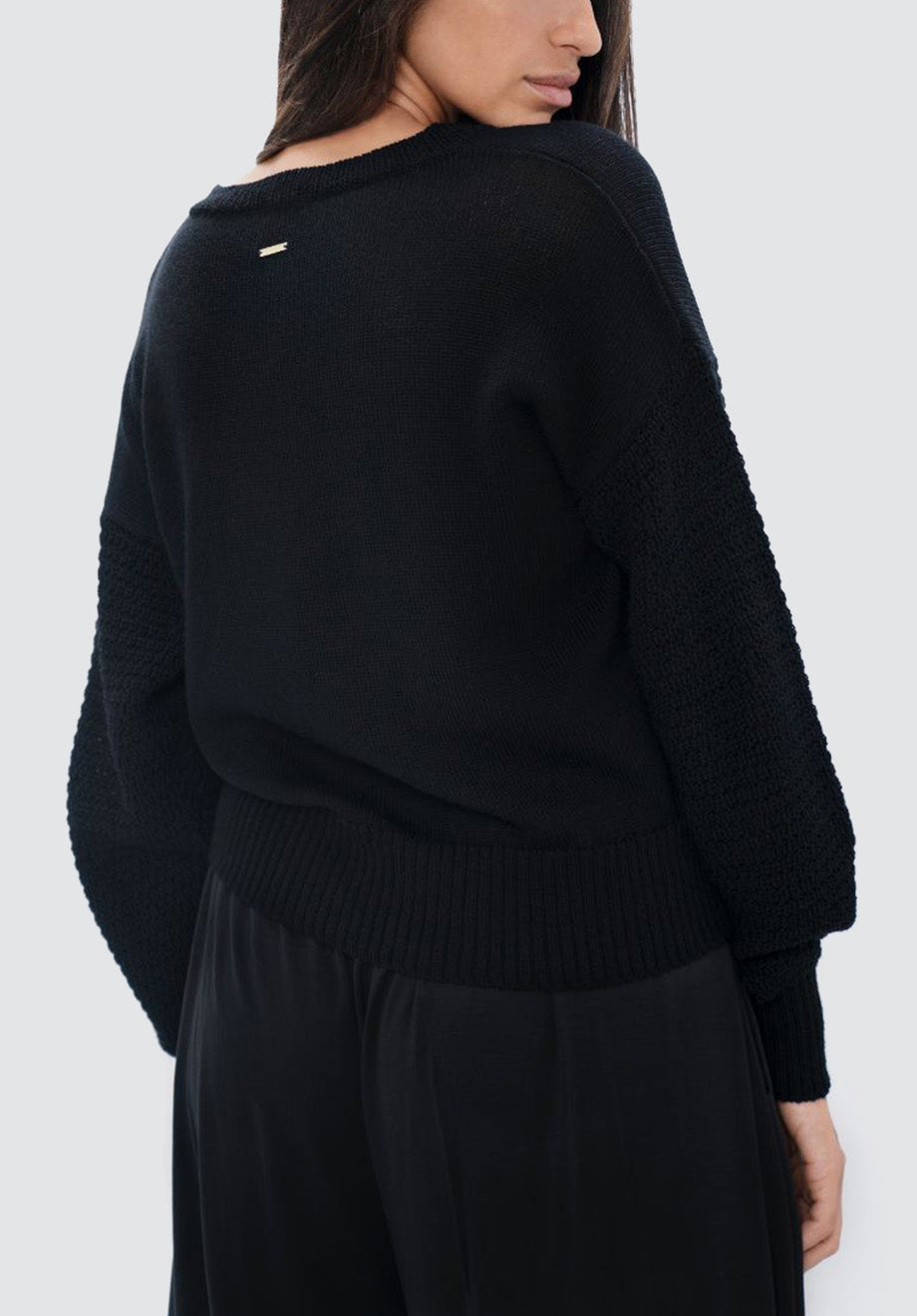 Nagano MMJ - V-Neck Sweater | Licorice